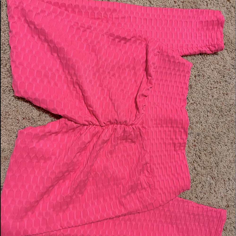 NWOT hot pink tik tok leggings